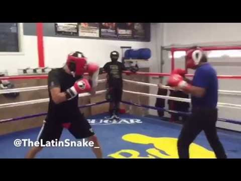 EPIC SPARRING!!! SERGIO MORA & ROBERT DURAN ENGAGE IN SPARRING WAR!!! - EsNewsEXCLUSIVE