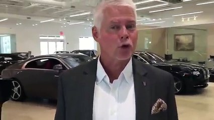 impossible de voler le logo rolls sur leur dernière voiture,regardez ca!!