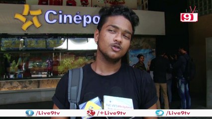 Hindi Medium Public Review | Public Reaction | Irfan Khan, Deepak Dobriyal, Dinesh Vijan