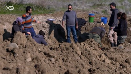 Kıbrıs: Toprağı barış için kazanlar