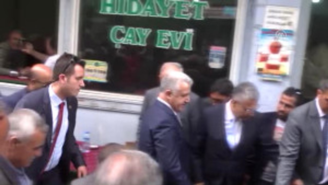 Bakan Arslan Esnafı Ziyaret Etti