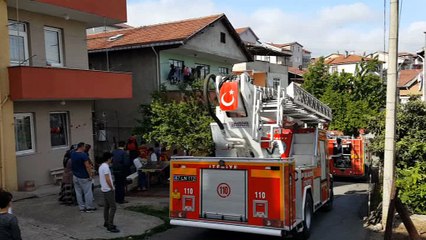 Yangın mahalleliye korku dolu anlar yaşattı