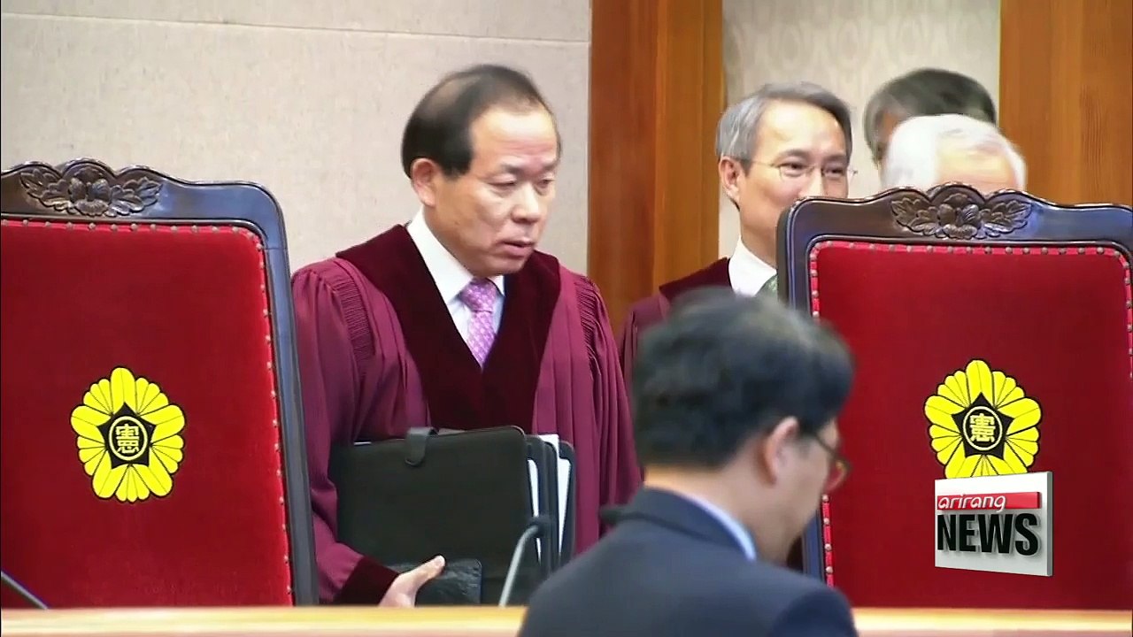 President appoints Chief Justice of Constitutional Court and head of Seoul Prosecutors office