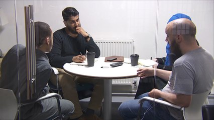 رئيس منظمة "كيج" يتحدى مادة بقانون مكافحة الإرهاب البريطاني