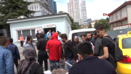 Istiklal Caddesi'nde Taraftar Kavgası : 1'i Bıçakla 6 Yaralı, 4 Gözaltı...