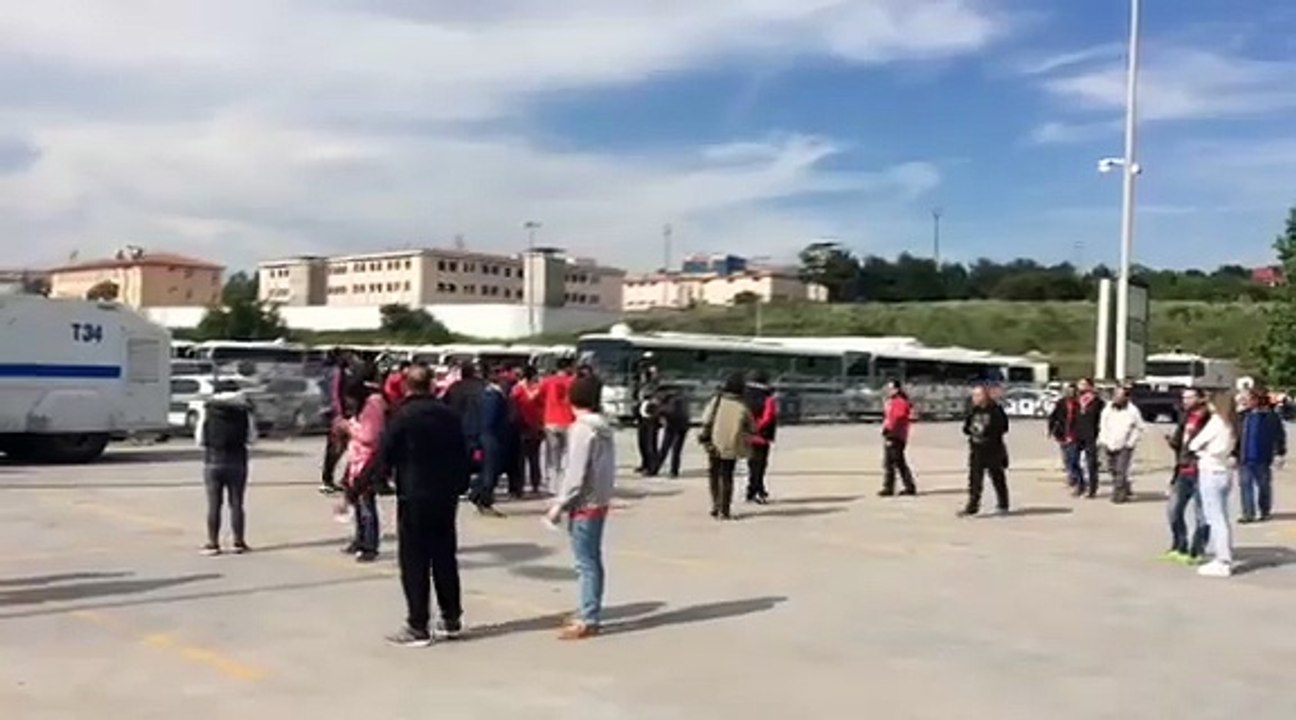 Οπαδοί του Ολυμπιακού στο Σινάν Ερντέν - 3