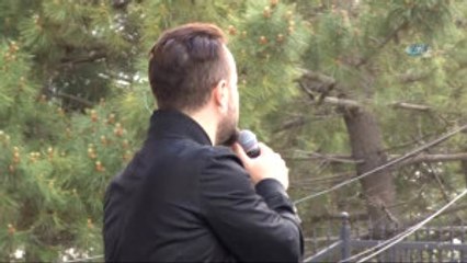 Emre Aydın 32. Ata Gençlik Konseri'nde Büyükçekmece'yi Salladı