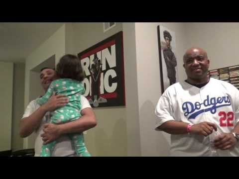 YOUNG MC - Russell Peters On The turntables REPORTING EsNews Boxing