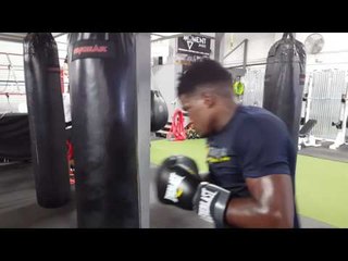 ERICKSON LUBIN WORKING OUT VID BY @THEBADGERLMC EsNews Boxing