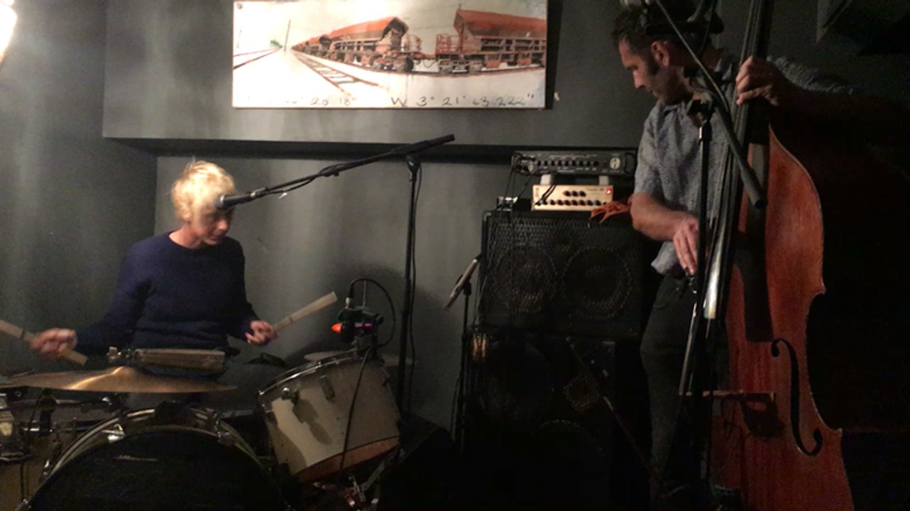 Hyperculte en concert au bar des artistes