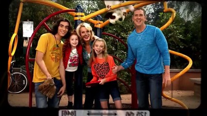 Dog With A Blog - S02 E01 Too Short