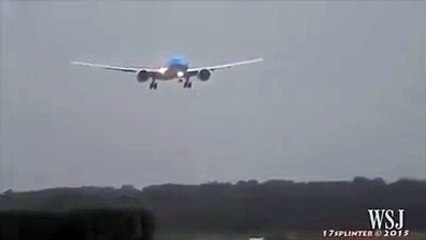 Amazing Landing Of Aeroplane