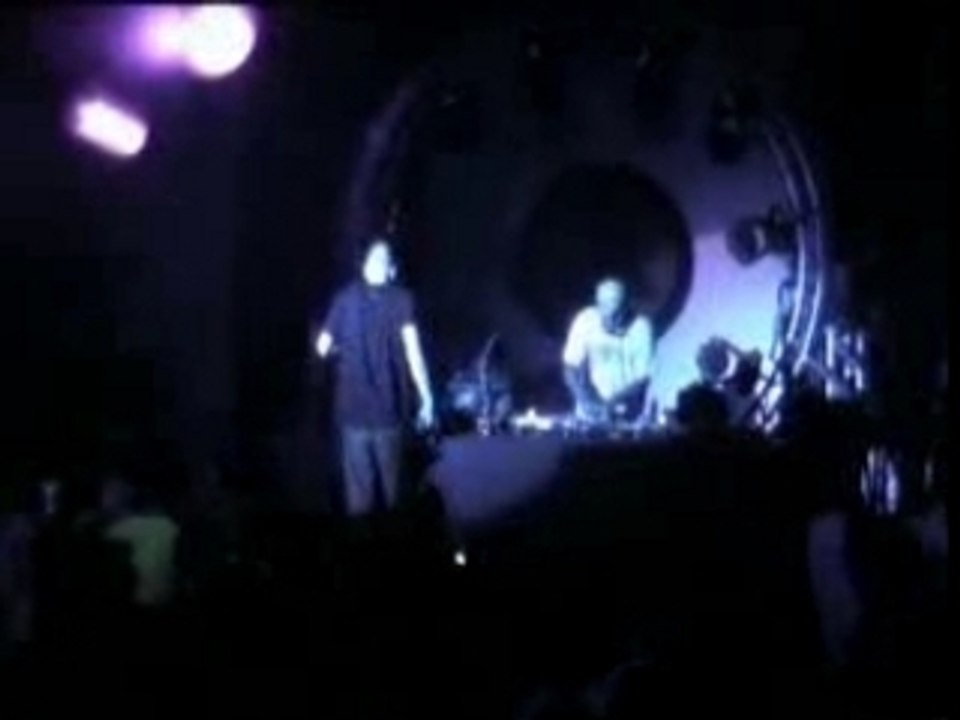 Titan dj dess n deepack