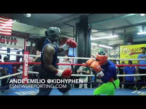 Shawn Porter Spars HEAVYWEIGHT