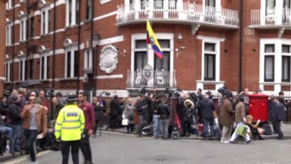 Assange Hakkındaki Tecavüz Suçlamasının Düşürülmesi