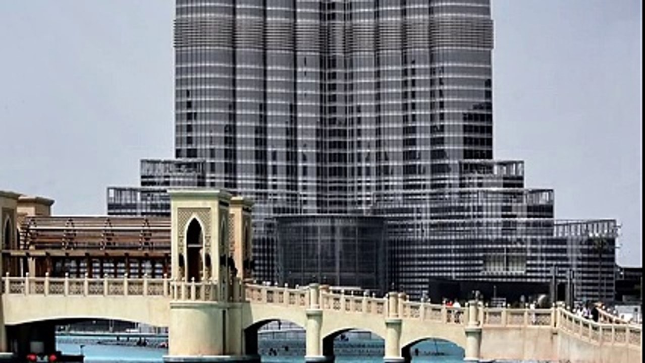 meters Tower Burj Khalifa Dubai 828