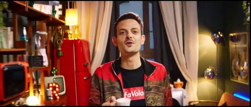 Fabio Rovazzi - Volare ma ogni volta che dicono volare J-Ax si triggera