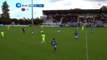 Bonne parade de KONE qui pousse le ballon en corner.