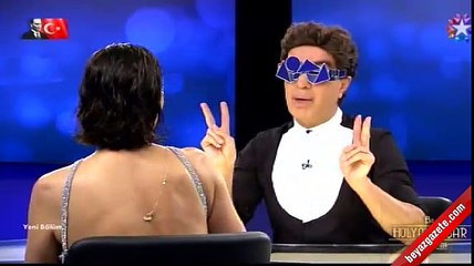 Yılmaz Morgül'ün ilginç gözlüğü