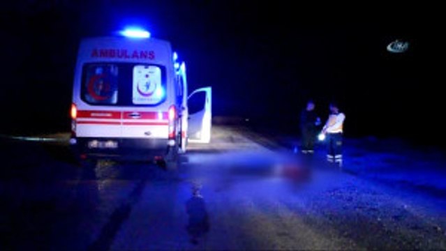 Yol Kenarında Boğazı Kesilmiş Erkek Cesedi Bulundu