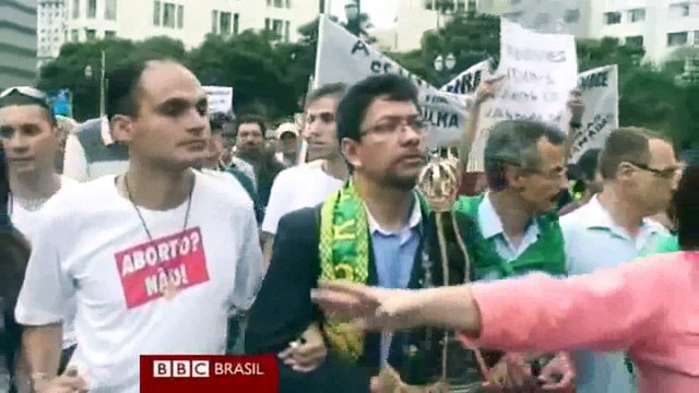 Manifestantes conservadores pedem intervenção militar no governo