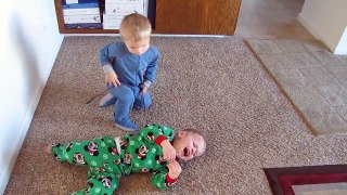 Twins Fight Over Vacuum -Funny kids