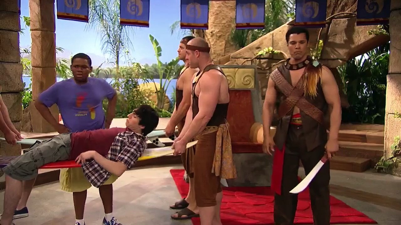 Pair Of Kings  S01 E2 Beach Bully Bingo