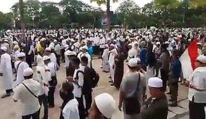 Suasana Aksi Damai 205 di Masjid Mujahidin, Pontianak, Kalbar.