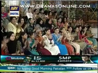 Shabbir Jan and her wife sharing about nowadays fashion and what Pakistani women should wear