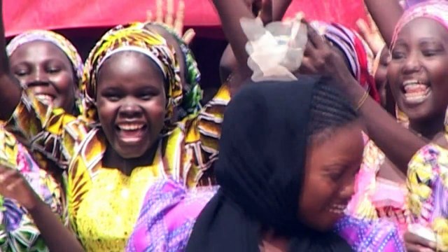 Nigeria : les lycéennes de Chibok retrouvent leurs parents
