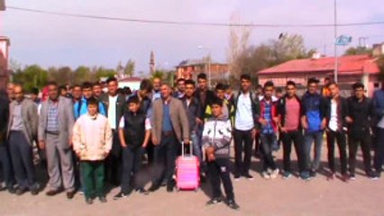 Alparslan'ın Diyarında Yaşayan 80 Öğrenci, Fatih'in Diyarını Görmek İçin Yola Çıktılar