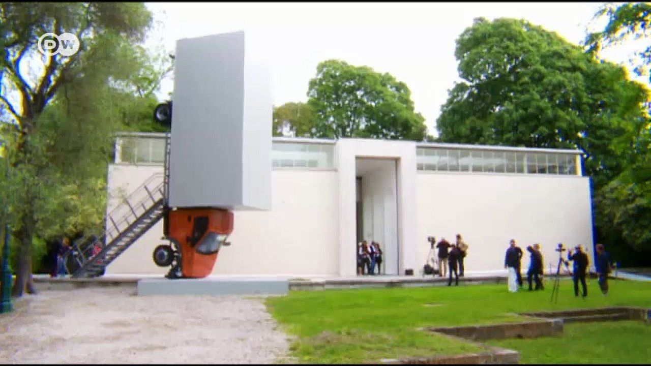 Biennale in Venedig: Der Künstler Erwin Wurm | Euromaxx