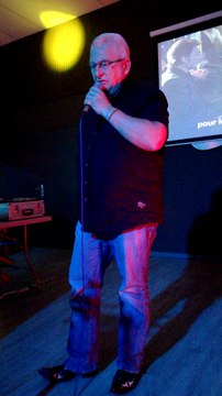 franck chante noel interdit de johnny