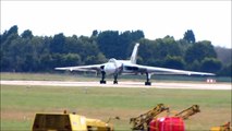 Vulcan XH558 Take off and Howls from Doncaster 15 08 2015