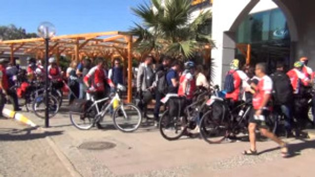 İzmir'den Yunan Adalarına Bisiklet Yolu ile Kardeşlik Turu
