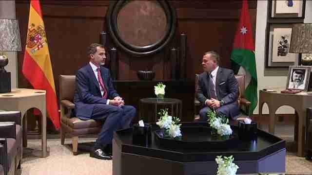 Felipe VI aboga por reforzar cooperación económica entre España y Jordania