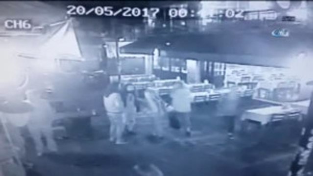 Kadıköy'de Genç Kıza Tecavüz Ettiği Edilen Bir Kişi Gözaltına Alındı