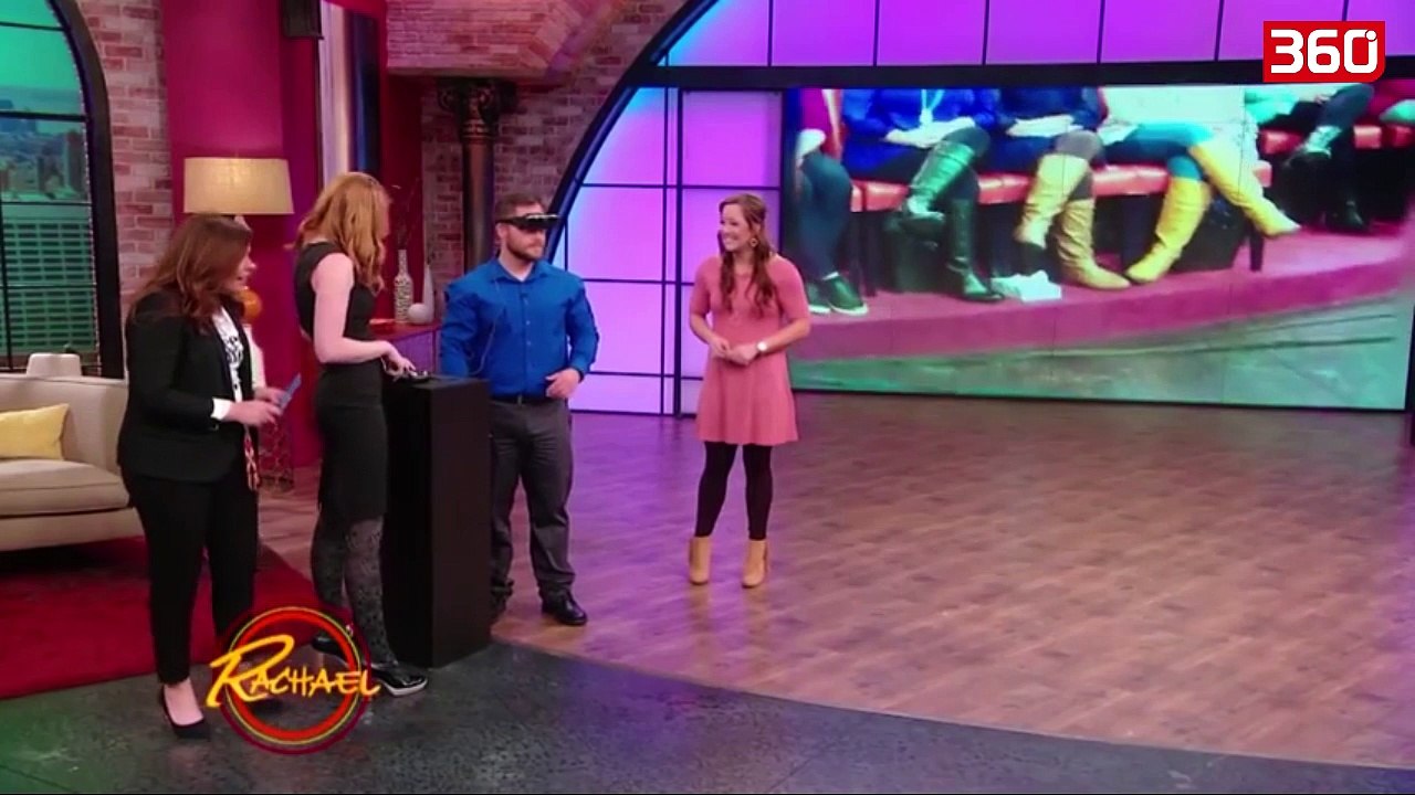 Momenti prekes kur i verberi shikon te dashuren e tij per here te pare (360video)