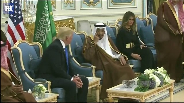 Donald Trump lands in Saudi Arabia for 'big foreign trip' _ Daily Mail Online