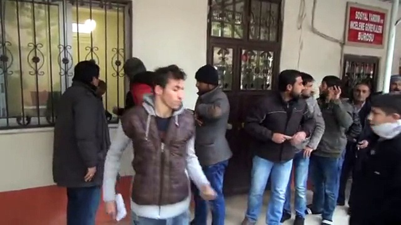 Suriyelilere 100 TL Hoşgeldin Parası