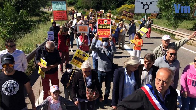 Manifestation contre la décharge de Balançan au Cannet-des-Maures