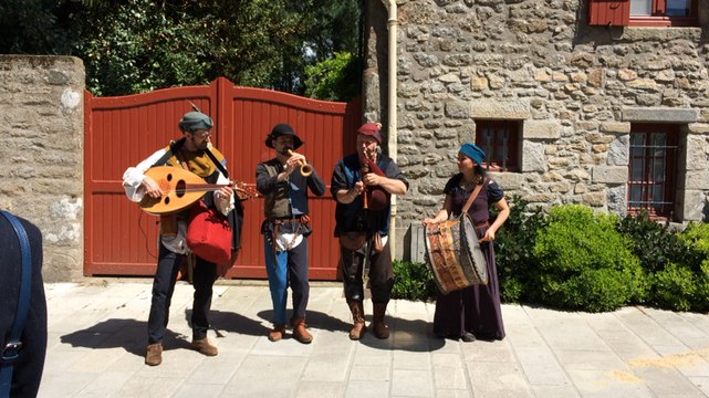 Fête médiévale : voltiges avec Pégase prod