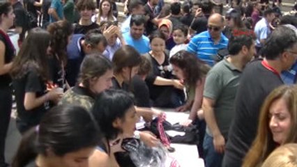 Iskenderun Gençler Bedenleriyle Kemal Atatürk Imzası Attı