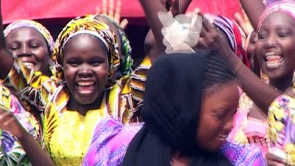Nigeria : les lycéennes de Chibok retrouvent leurs parents