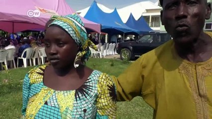 Tears of joy as Chibok girls meet parents | DW English
