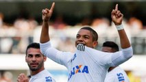 Com atuação de gala do goleiro Vanderlei, Santos vence Coritiba na Vila. Veja!