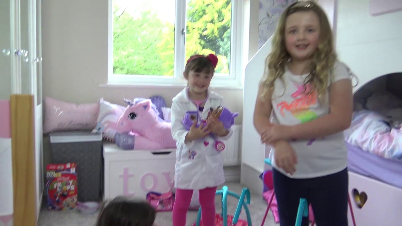 Doutora - Doc McStuffins - Cuidando dos Bebês - Daycare