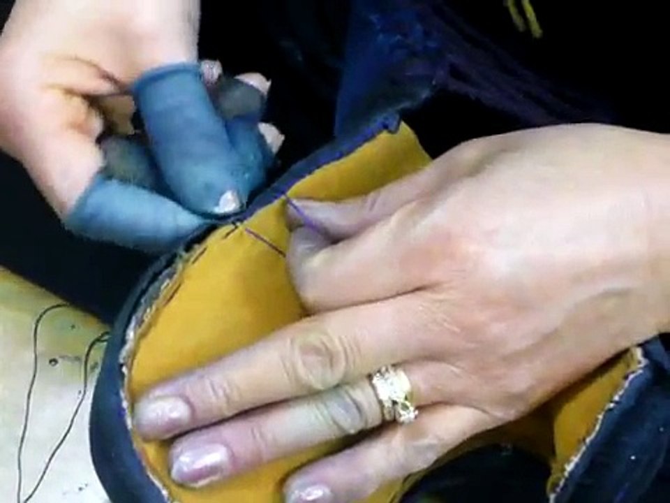 Kendo Kote reparieren - Teil 3 von 3 - Oberleder wieder befestigen - kendo-sport