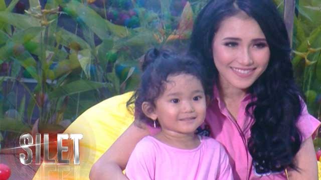 Syuting Video Klip, Ayu Ting Ting Ajak Bilqis - Silet 21 Mei 2017