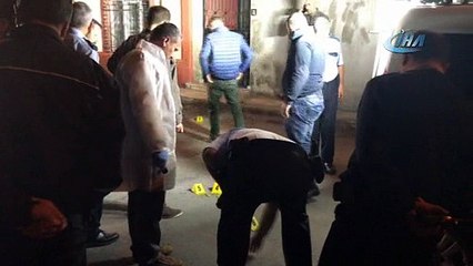 Bursa'da polisle arbedeye giren bir kişi kaza kurşunuyla vuruldu